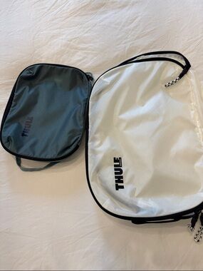 Thule White and Charcoal Packing Cubes Set